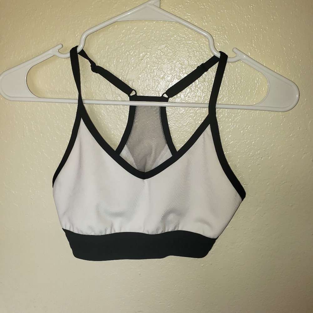 NWOT VS Pink Sports Bra